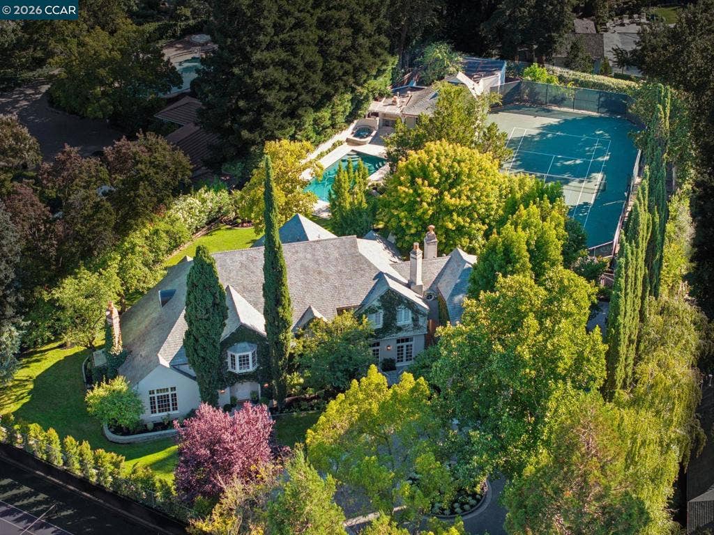 1232 Rose Ln, Lafayette, CA 94549