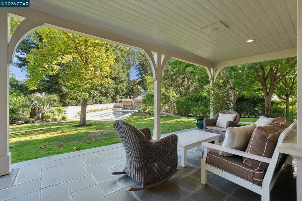 1232 Rose Ln, Lafayette, CA 94549