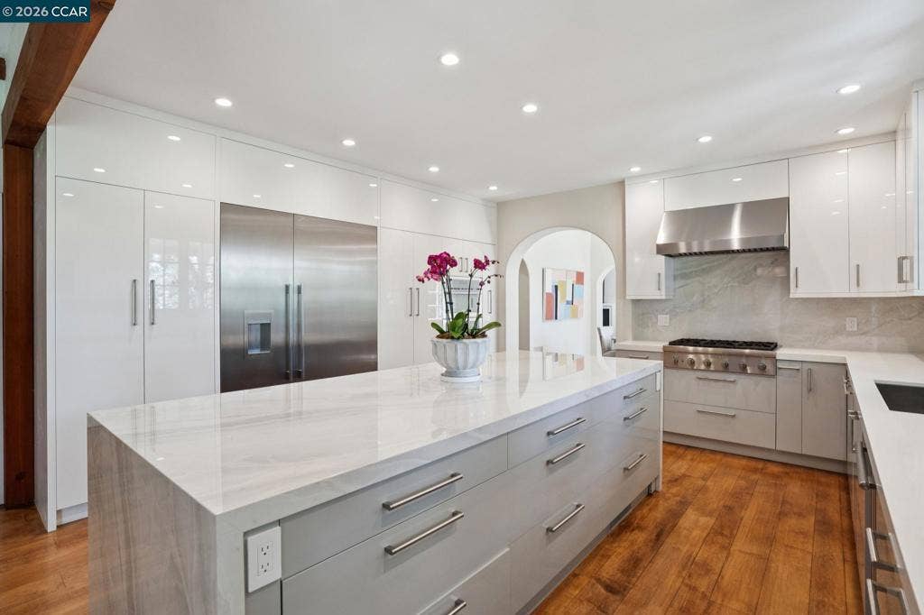 1232 Rose Ln, Lafayette, CA 94549