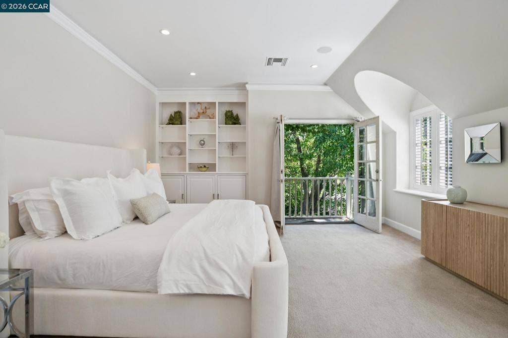 1232 Rose Ln, Lafayette, CA 94549