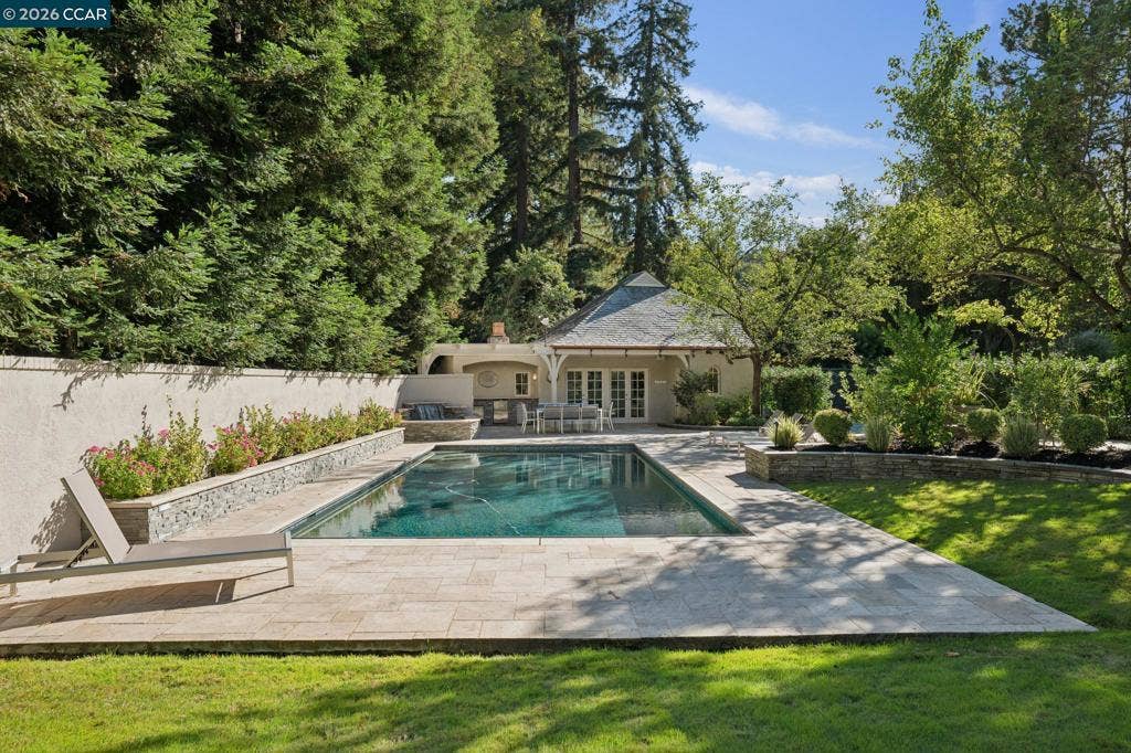 1232 Rose Ln, Lafayette, CA 94549