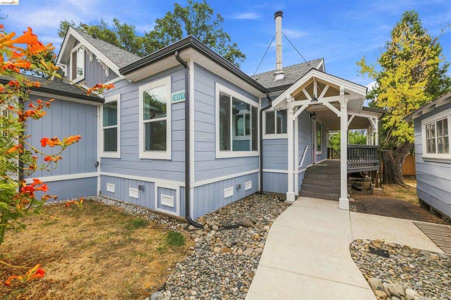 Property photo for 18527 Crocker Ave, Tuolumne, CA