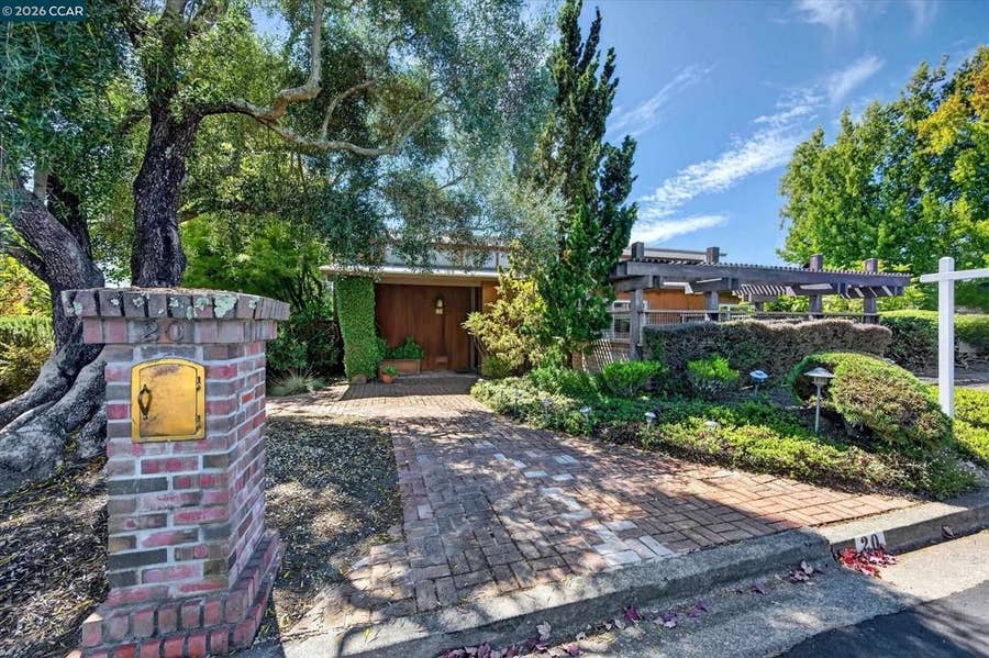 Property photo for 20 Donald Dr, Orinda, CA