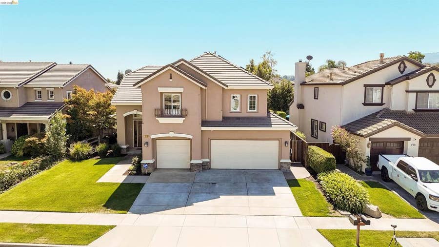 Property photo for 1510 Sunrise Dr, Gilroy, CA