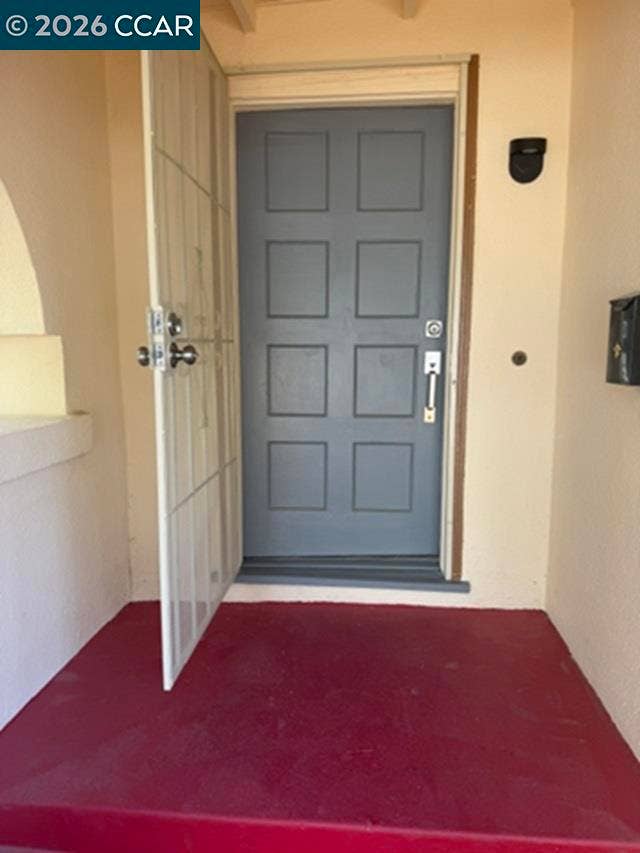 Property photo for 4809 Walnut St, Oakland, CA