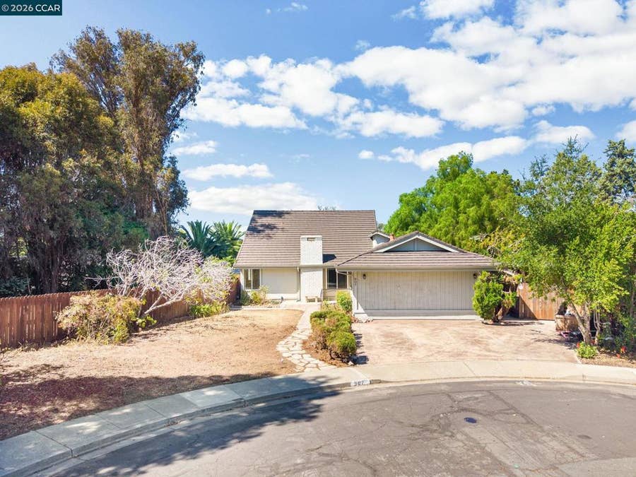 Property photo for 907 Lyon Ct, Concord, CA