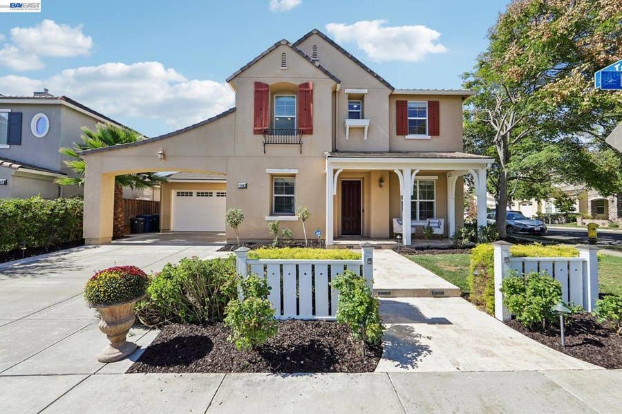 Property photo for 104 Macedon Ct, San Ramon, CA