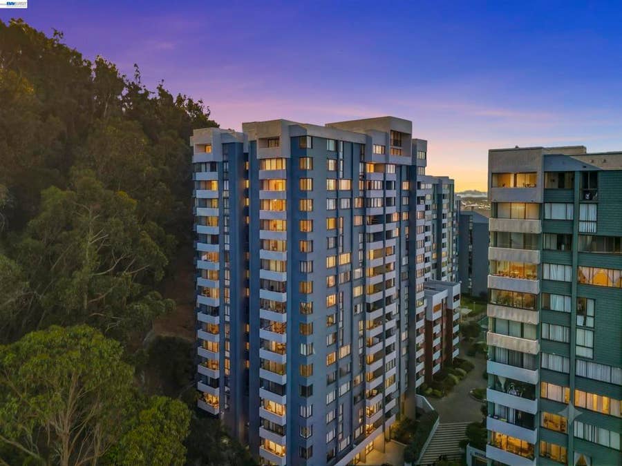 Property photo for 555 Pierce St, #522, Albany, CA