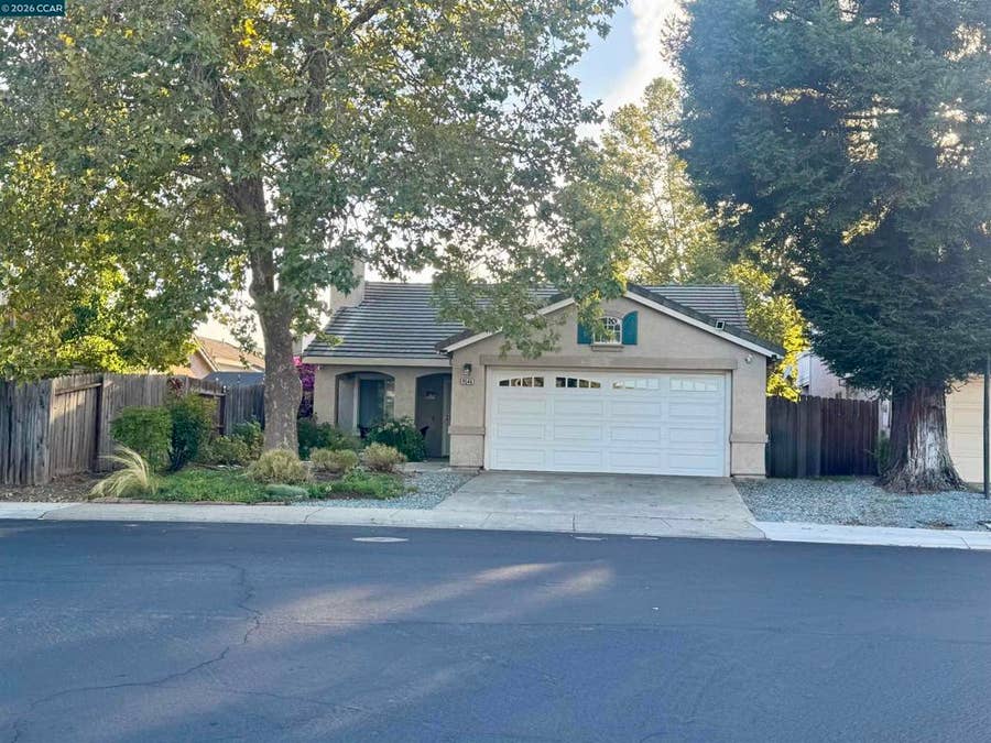Property photo for 9546 Little Rapids Way, Elk Grove, CA