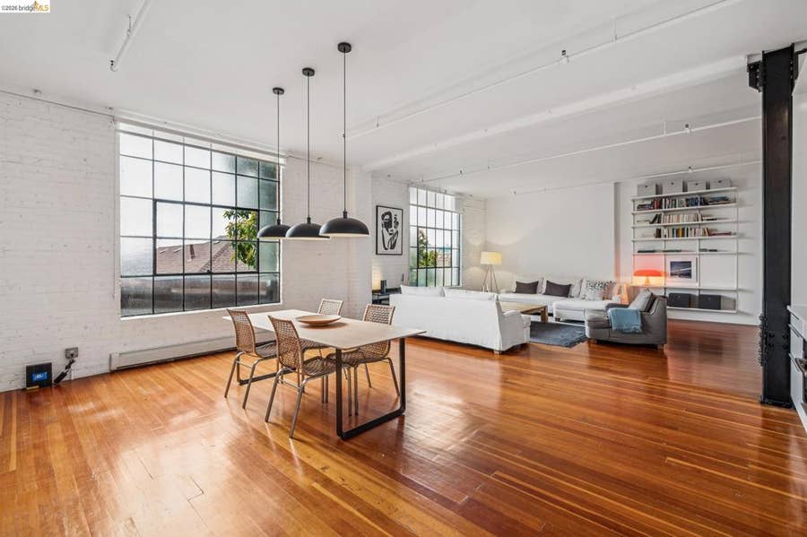 Property photo for 1018 4Th Ave, #204, Oakland, CA