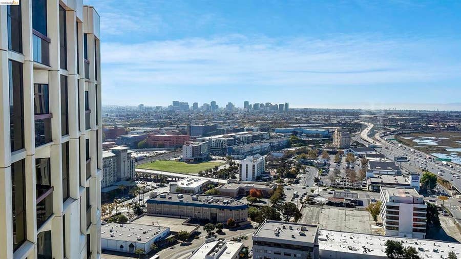 Property photo for 6363 Christie Avenue, #2901, Emeryville, CA