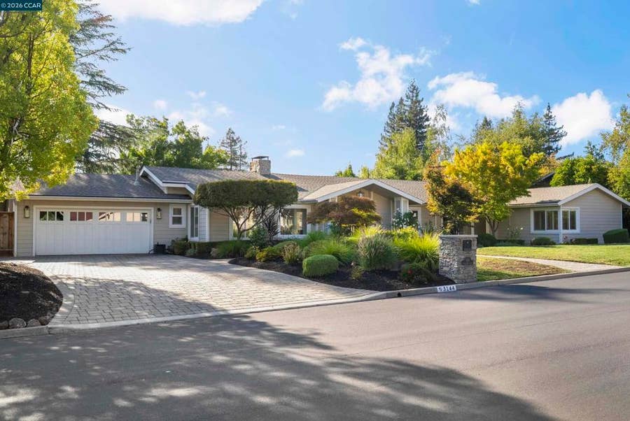 Property photo for 3144 Roundhill Rd, Alamo, CA