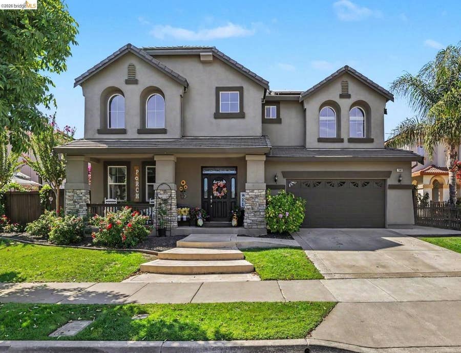 Property photo for 1587 Dawnview Dr, Brentwood, CA