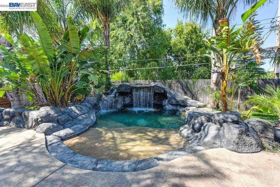 Property photo for 8545 Hilton Way, Fair Oaks, CA