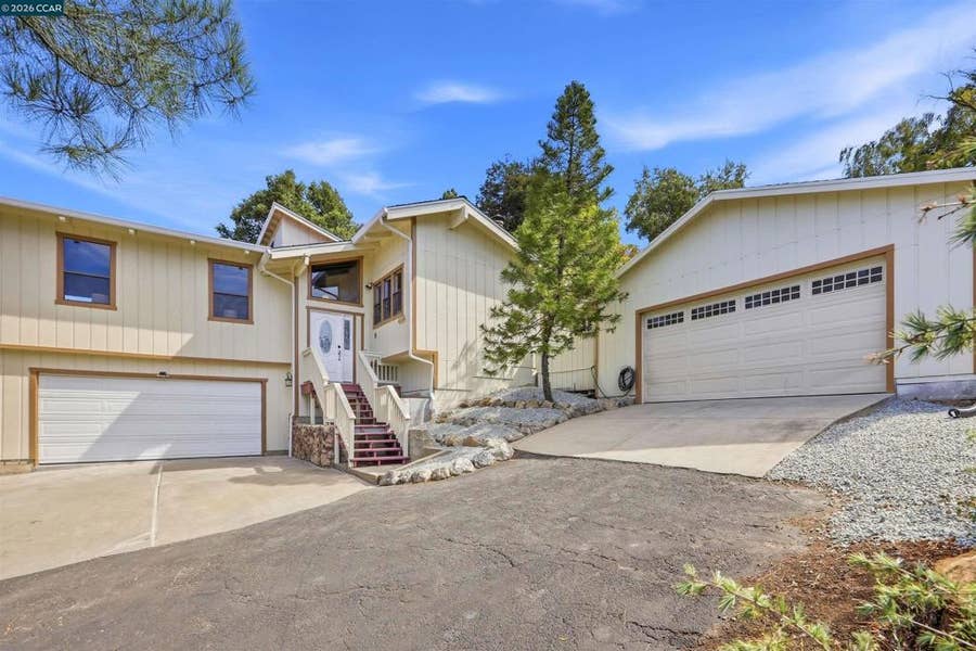 Property photo for 4082 Treat Blvd, Concord, CA