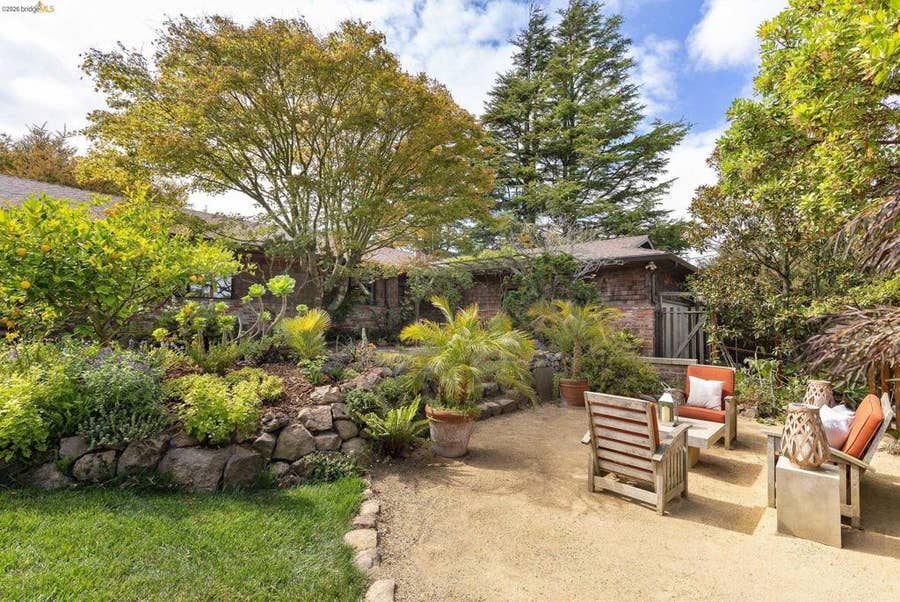 Property photo for 22 Kensington Ct, Kensington, CA