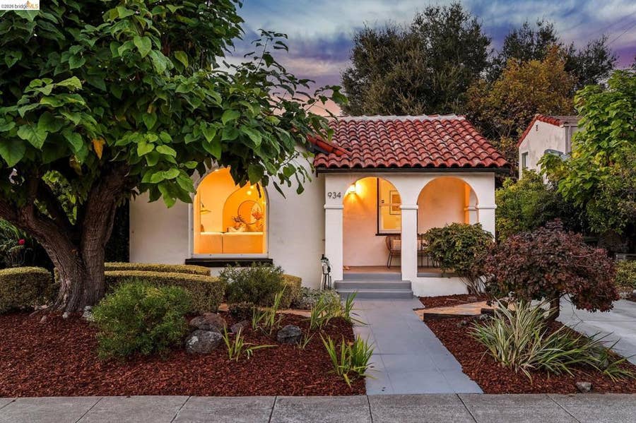 Property photo for 934 Estudillo Ave, San Leandro, CA