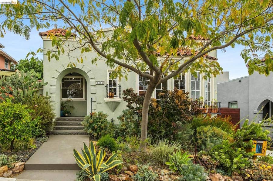 Property photo for 5366 Walnut, Oakland, CA