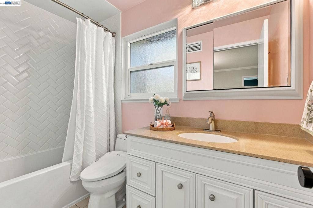 2633 Regent Rd, Livermore, CA 94550 2633 Regent Rd, Livermore, CA 94550