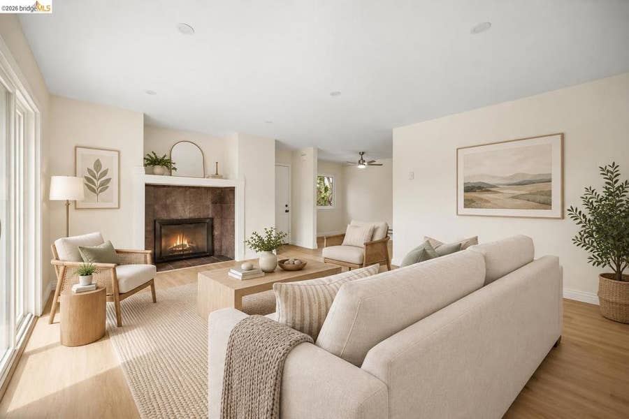 Property photo for 385 CALIENTE CIR, San Leandro, CA