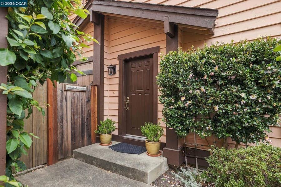 Property photo for 231 Charter Oak Cir, Walnut Creek, CA