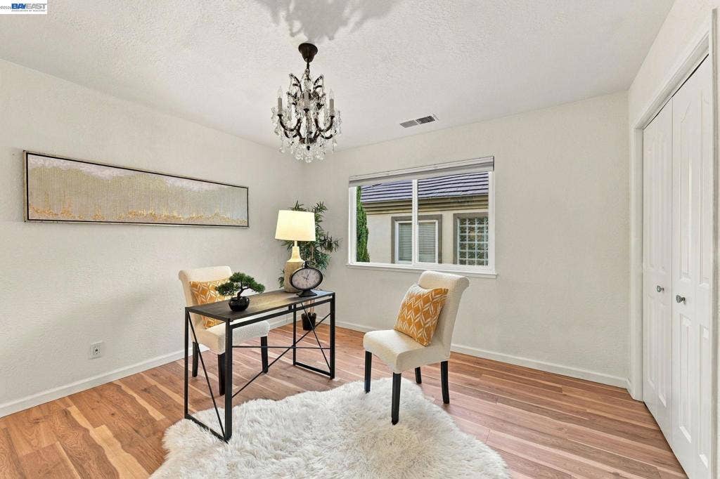1002 Canyon Creek Ter., Fremont, CA 94536-1800
