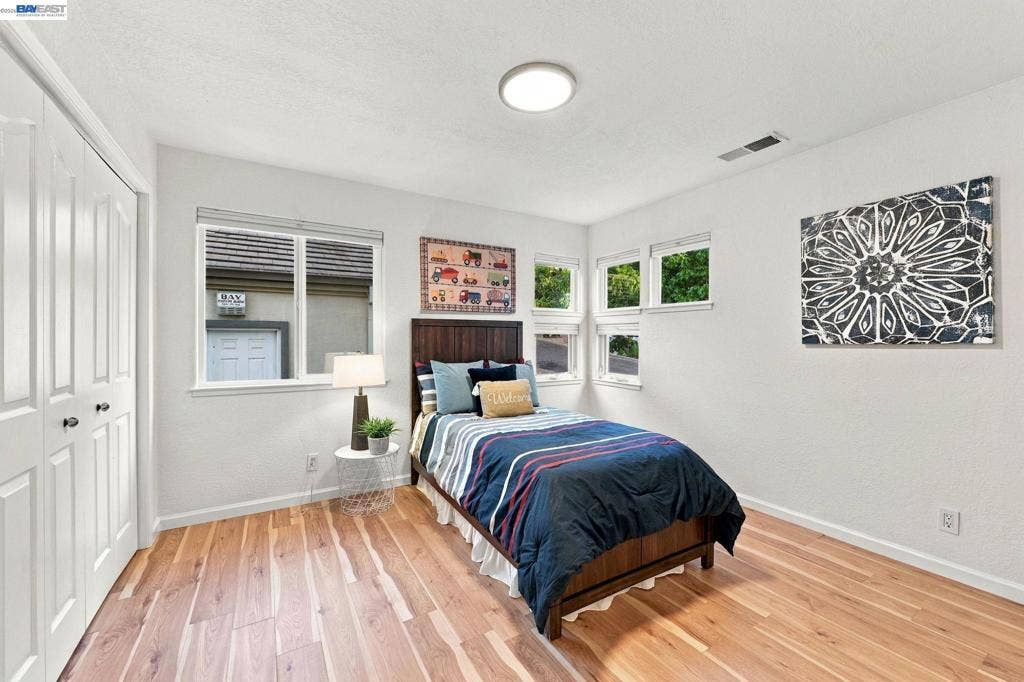 1002 Canyon Creek Ter., Fremont, CA 94536-1800