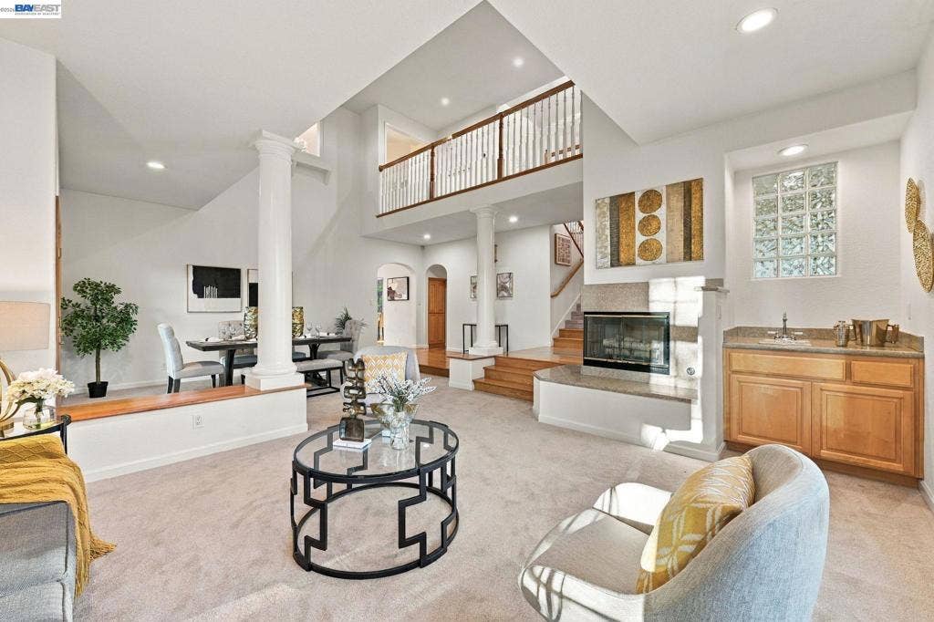 1002 Canyon Creek Ter., Fremont, CA 94536-1800