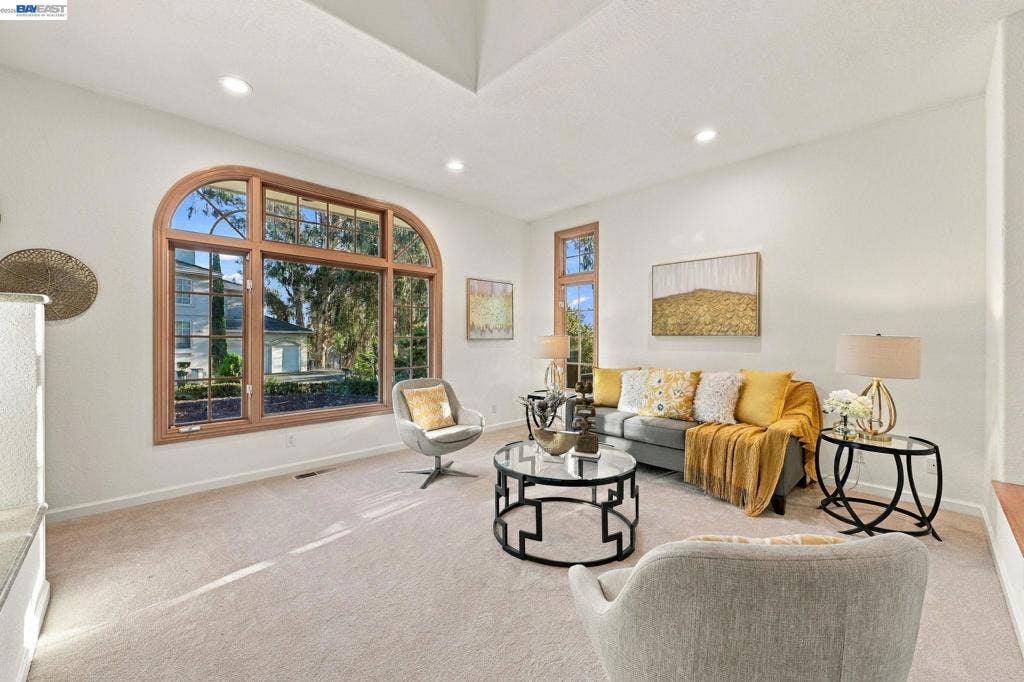 1002 Canyon Creek Ter., Fremont, CA 94536-1800