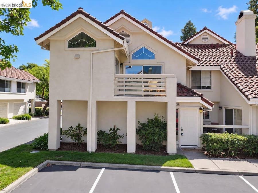 Property photo for 7260 Cronin Cir, Dublin, CA
