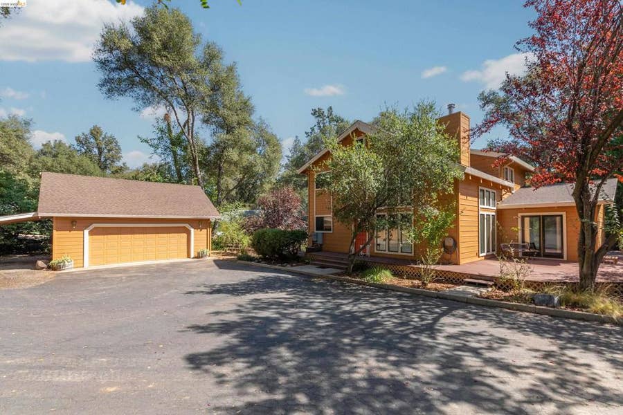 Property photo for 20425 Brook Dr., Sonora, CA