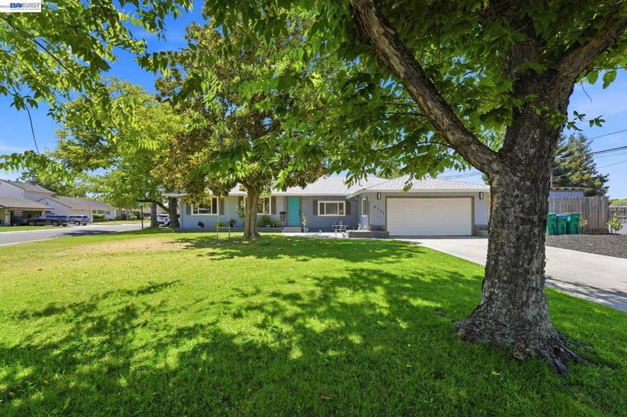 Property photo for 6311 Belmont Pl, Stockton, CA