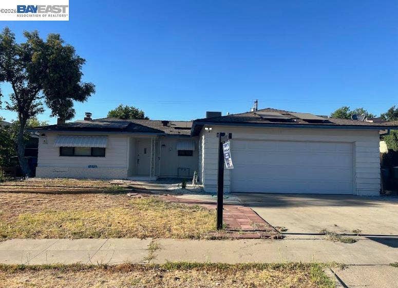 Property photo for 3823 E Donner Ave, Fresno, CA