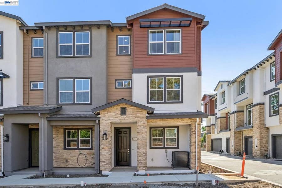 Property photo for 1216 Walters Ct, Concord, CA