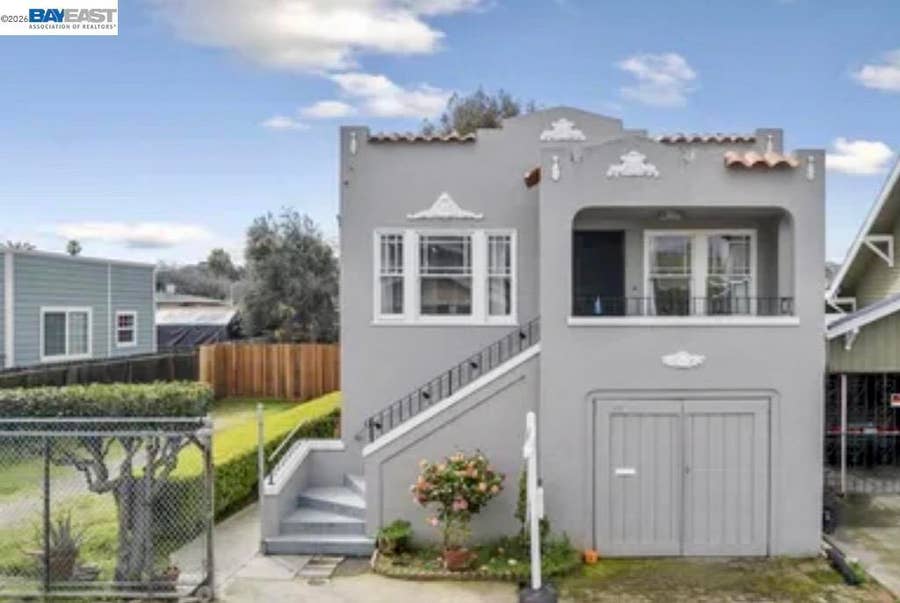 Property photo for 231 W 9Th St, Pittsburg, CA