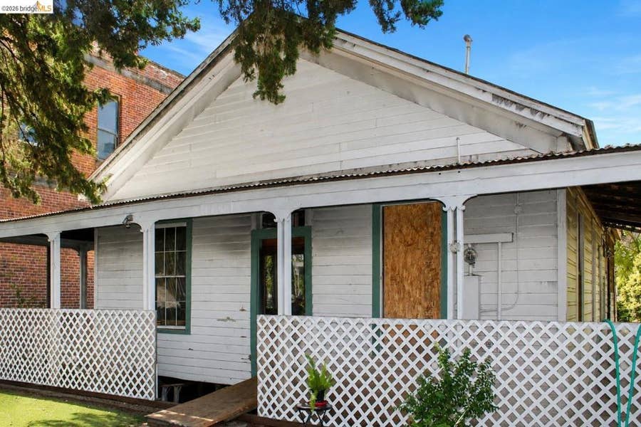 Property photo for 18190 Main St, Jamestown, CA
