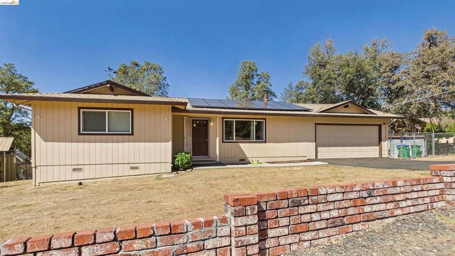 Property photo for 20568 Tanner Dr, Soulsbyville, CA