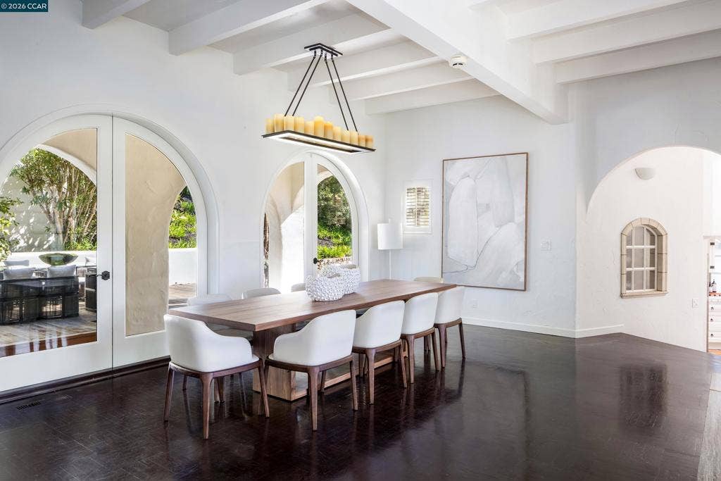 4377 Warm Springs Rd, Glen Ellen, CA 95442