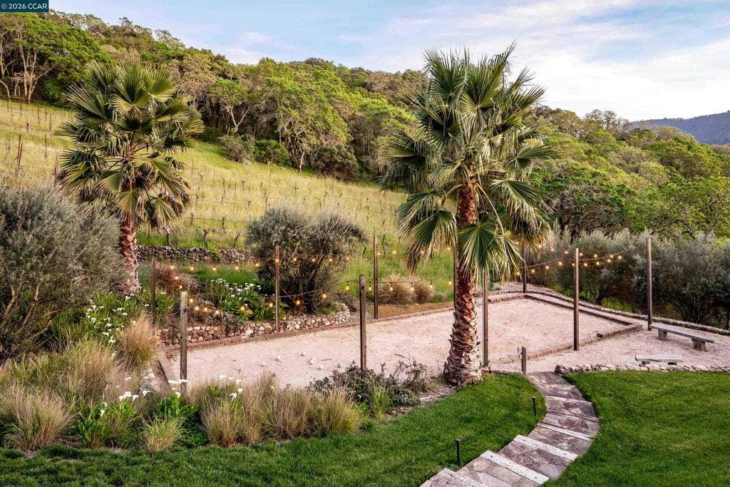 4377 Warm Springs Rd, Glen Ellen, CA 95442