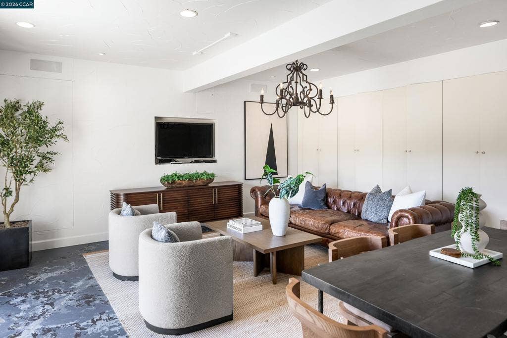4377 Warm Springs Rd, Glen Ellen, CA 95442