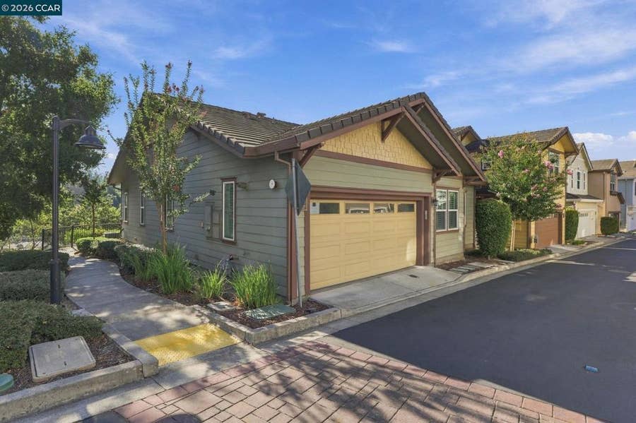 Property photo for 63 Hazel Tree Rdg, Orinda, CA