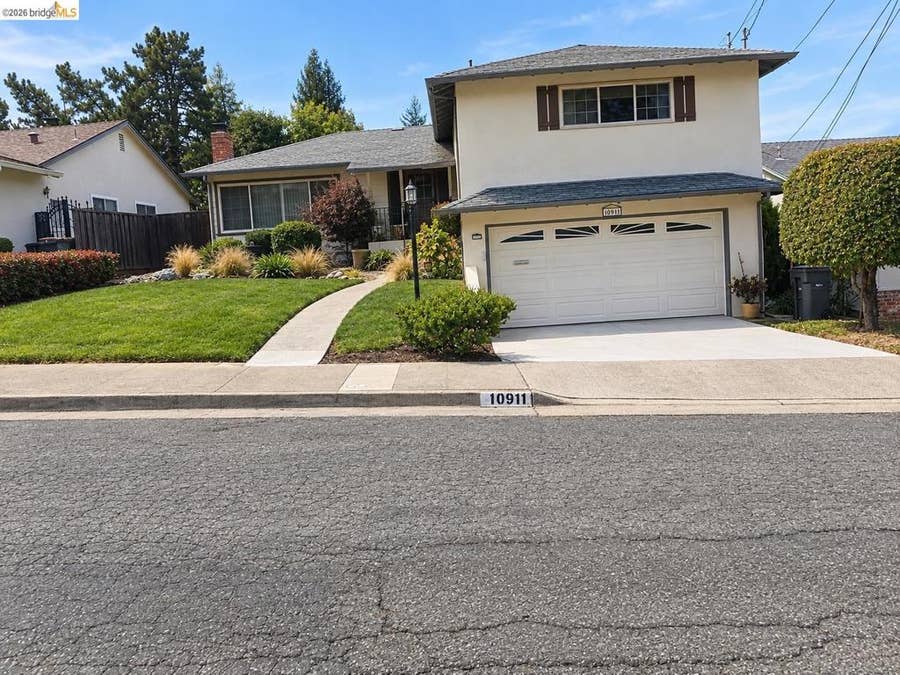 Property photo for 10911 Cotter St, Oakland, CA