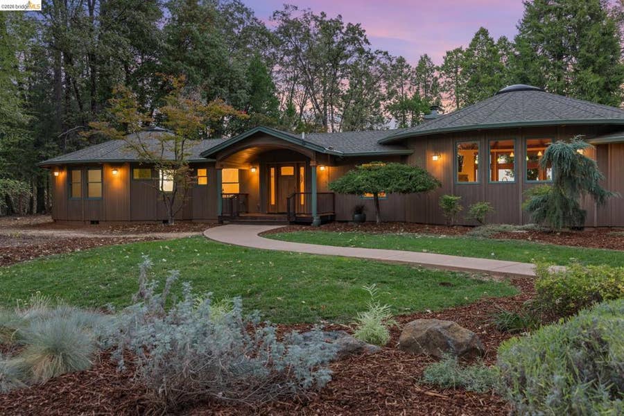 Property photo for 14655 Applewood Ln, Nevada City, CA