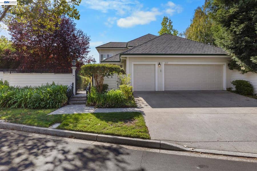 Property photo for 817 Redwood Dr, Danville, CA