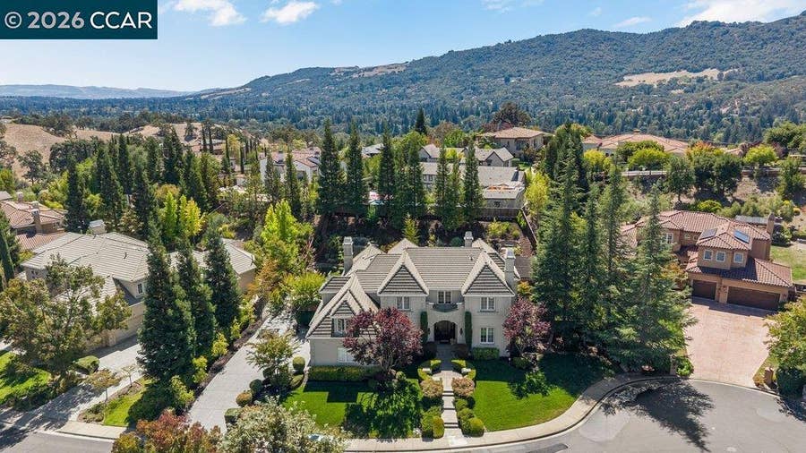 Property photo for 28 Kimberley Pl, Alamo, CA