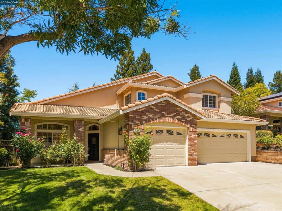 Property photo for 636 Dunhill Dr, Danville, CA