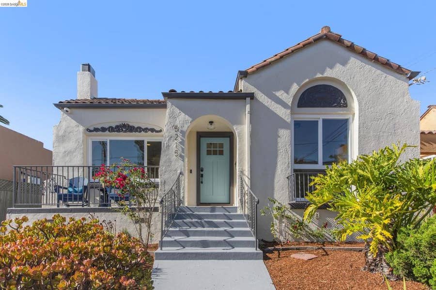 Property photo for 5215 Fleming Ave, Oakland, CA