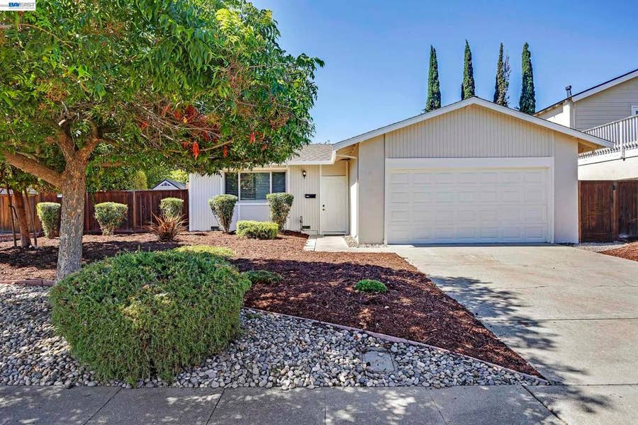 Property photo for 319 Elvira, Livermore, CA