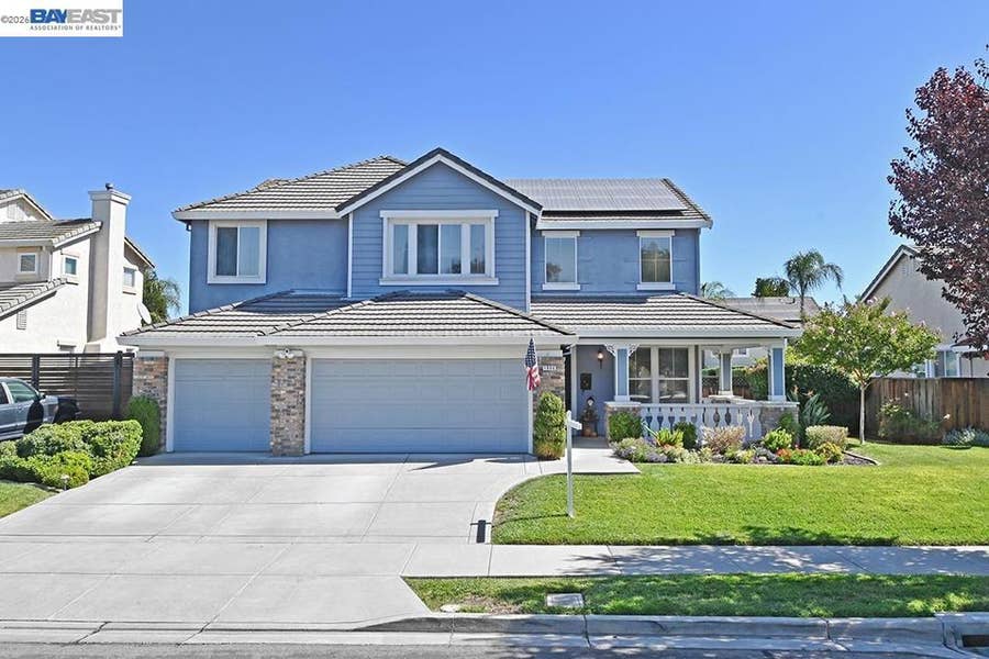 Property photo for 1606 Dawnview Dr, Brentwood, CA
