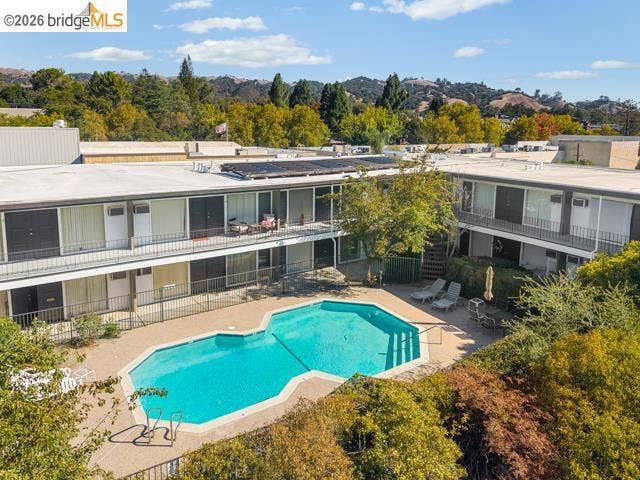 950 Mountain View Dr, Lafayette, CA 94549
